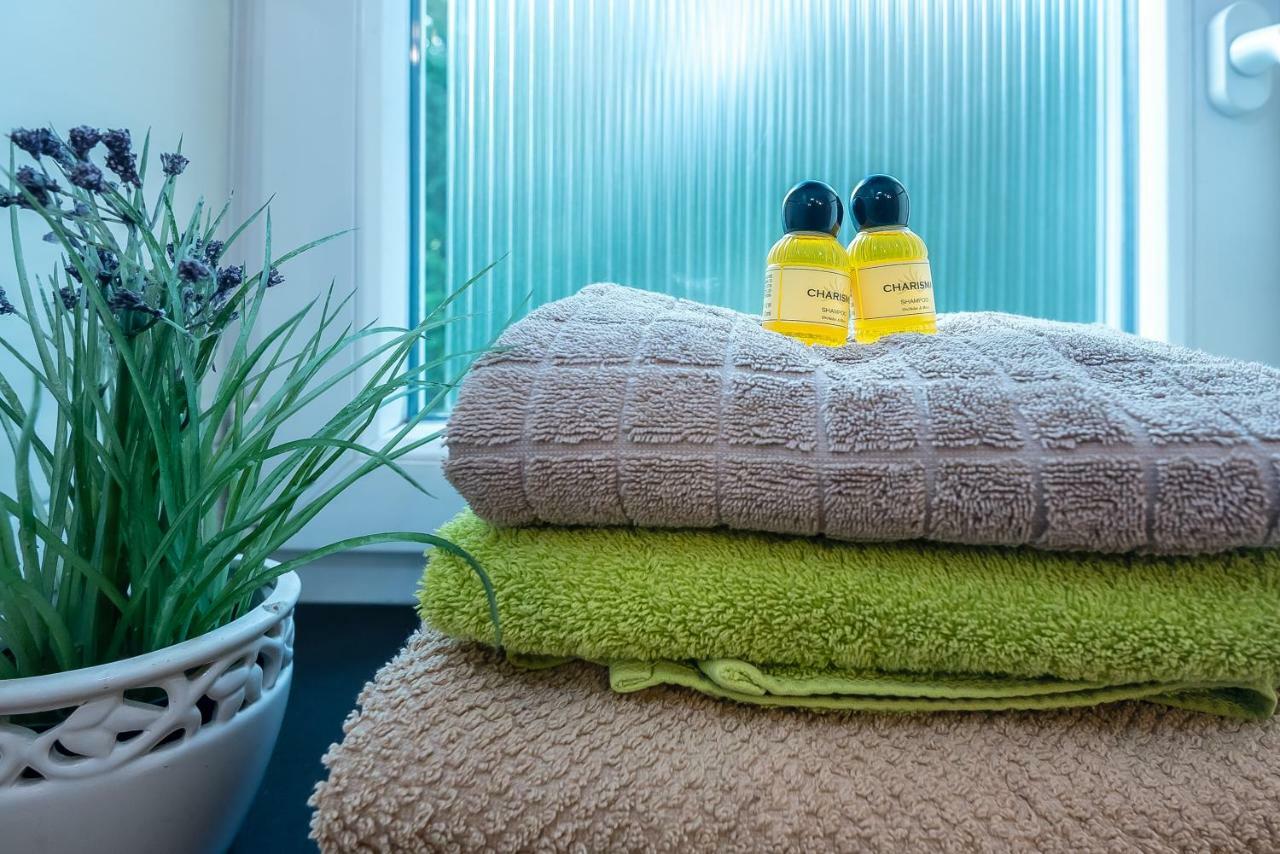 Apartmenthaus Am Erlbach Buch am Erlbach Bagian luar foto
